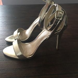 Gianni Bini gold strappy heels - Size 6.5